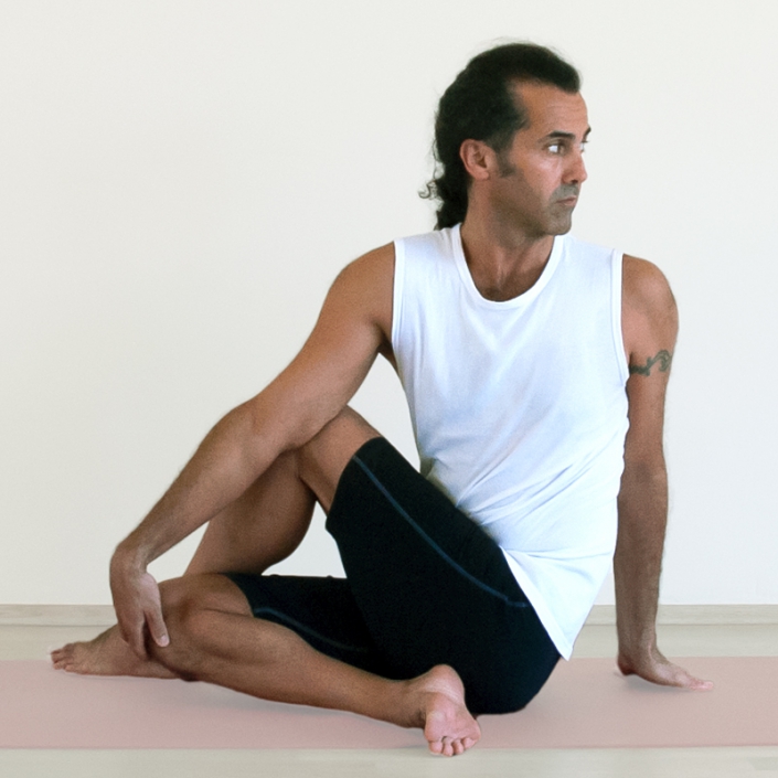 Spinal Twist